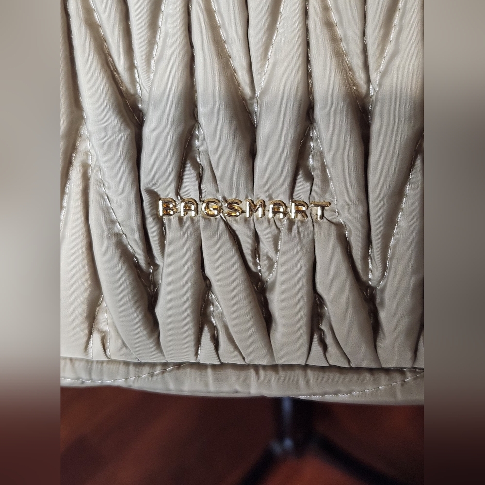 Bagsmart Elegant Cream Quilted Shoulder Bag - Picture 3 of 8